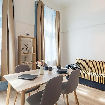 Apartment Cityscape Budget Harsfa Hideaway Budapest